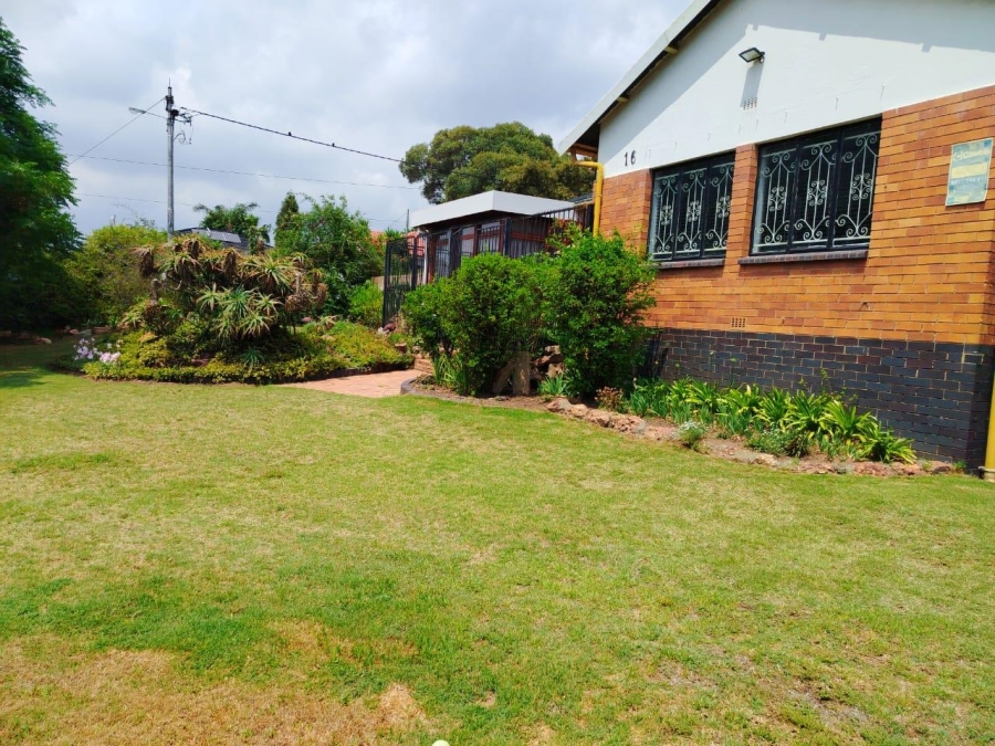 3 Bedroom Property for Sale in South Crest Gauteng