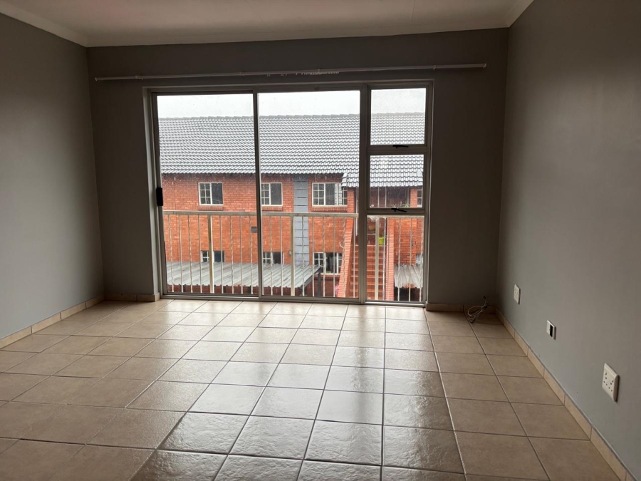 1 Bedroom Property for Sale in Towerby Gauteng