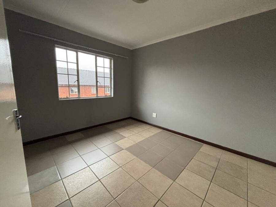 1 Bedroom Property for Sale in Towerby Gauteng