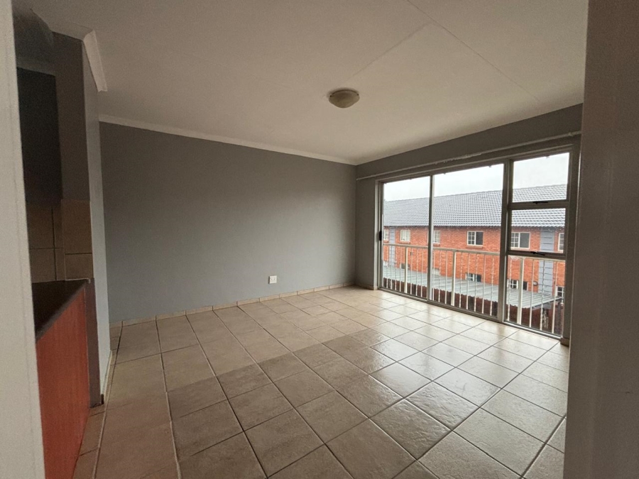 1 Bedroom Property for Sale in Towerby Gauteng