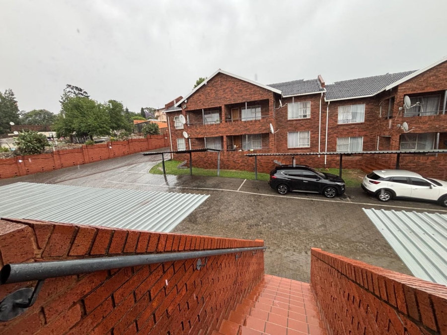 1 Bedroom Property for Sale in Towerby Gauteng