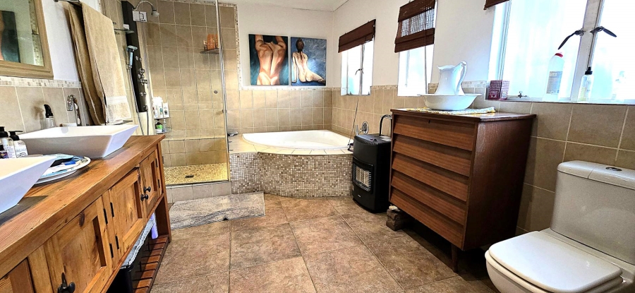 4 Bedroom Property for Sale in Brackenhurst Gauteng