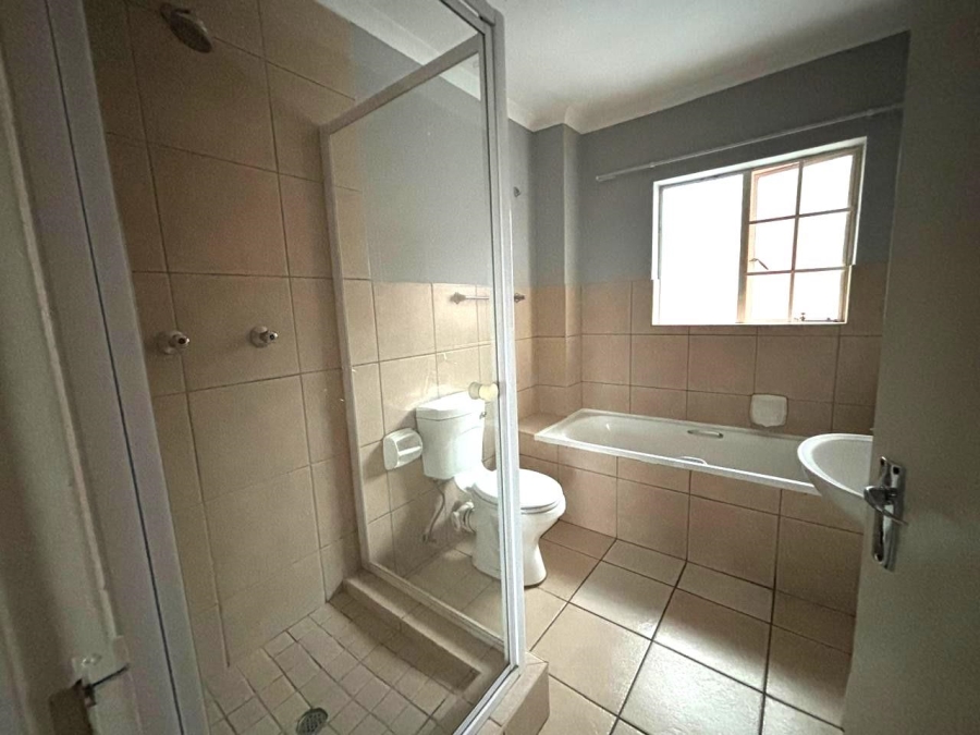 2 Bedroom Property for Sale in Towerby Gauteng