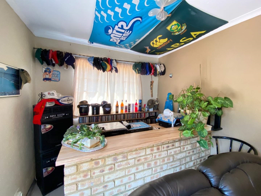 3 Bedroom Property for Sale in Mulbarton Gauteng