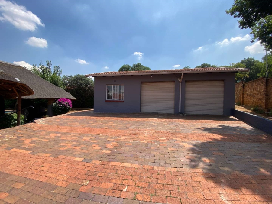 3 Bedroom Property for Sale in Mulbarton Gauteng