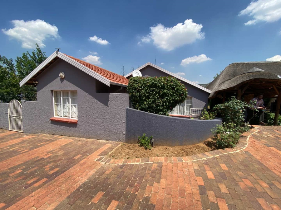 3 Bedroom Property for Sale in Mulbarton Gauteng