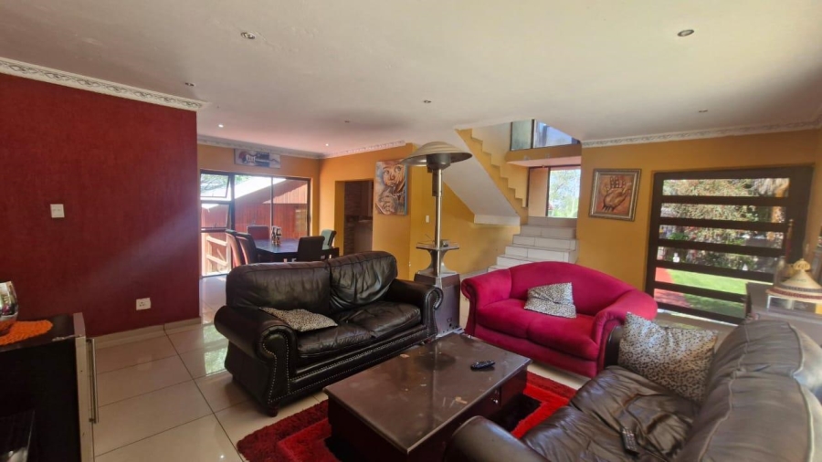 5 Bedroom Property for Sale in Brackendowns Gauteng