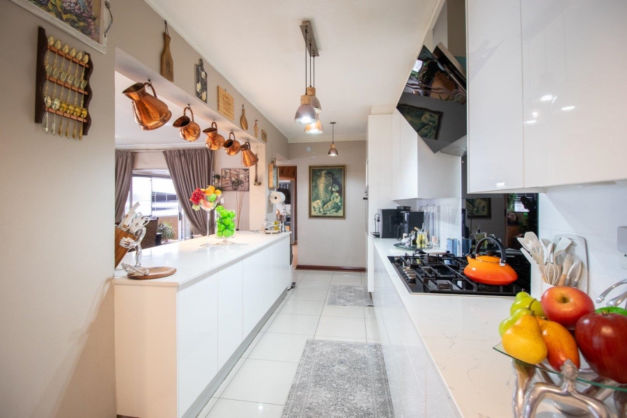 4 Bedroom Property for Sale in New Redruth Gauteng