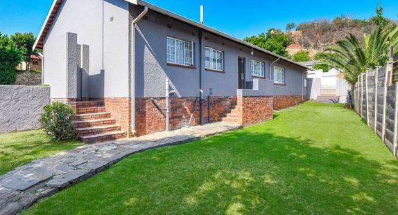 3 Bedroom Property for Sale in Mulbarton Gauteng