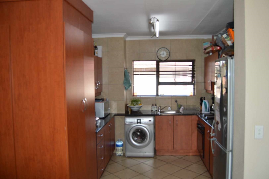 3 Bedroom Property for Sale in New Market Gauteng