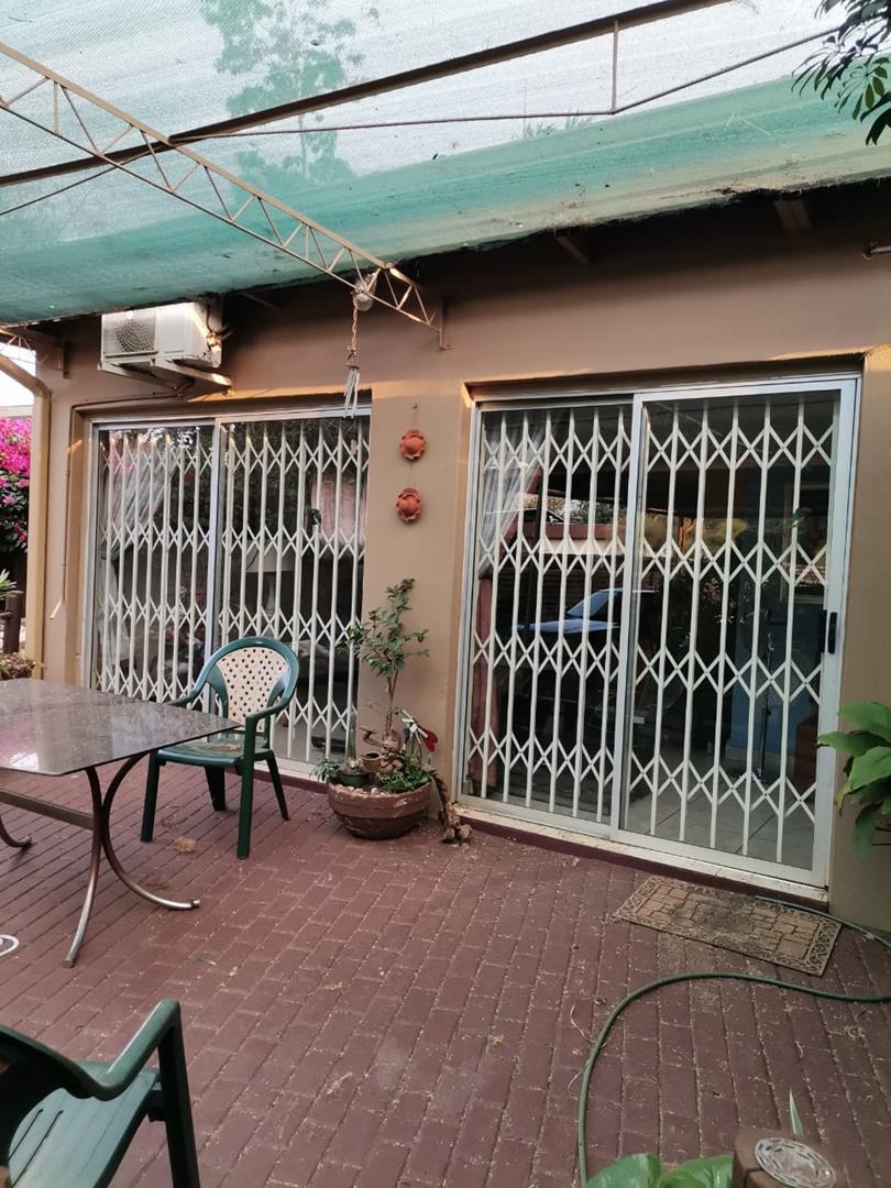 3 Bedroom Property for Sale in Dorandia Ext 4 Gauteng