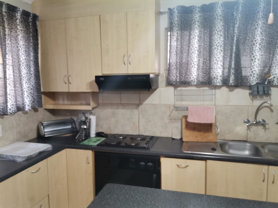 3 Bedroom Property for Sale in Dorandia Ext 4 Gauteng
