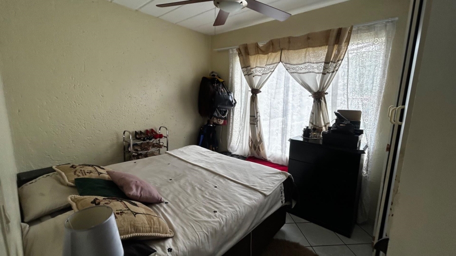 2 Bedroom Property for Sale in Glen Marais Gauteng