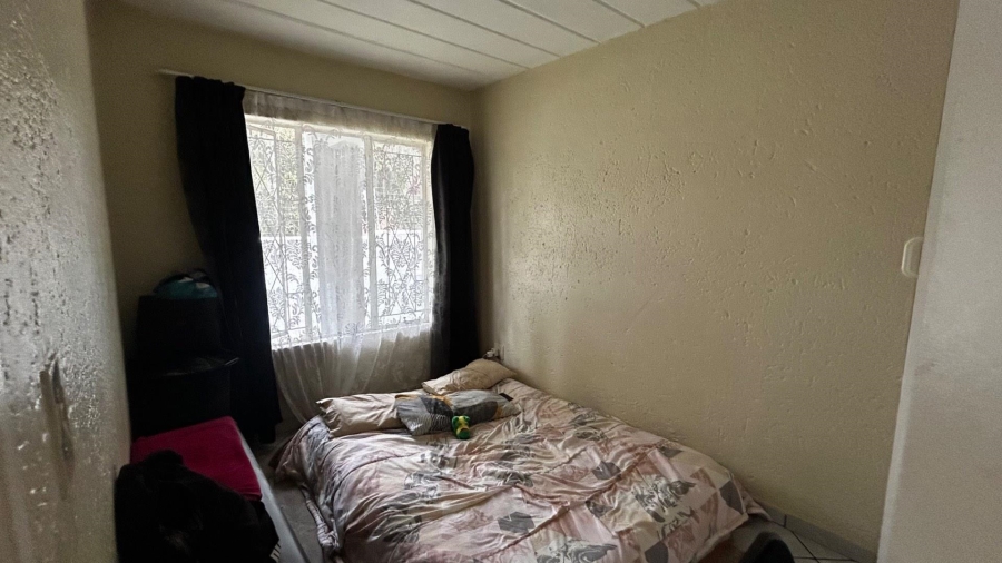 2 Bedroom Property for Sale in Glen Marais Gauteng