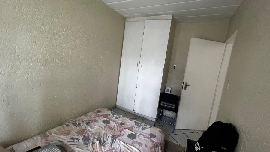 2 Bedroom Property for Sale in Glen Marais Gauteng