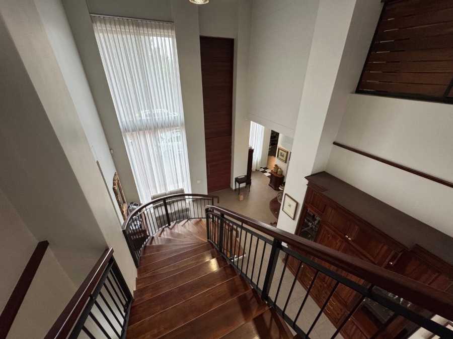 4 Bedroom Property for Sale in Waterkloof Heights Gauteng