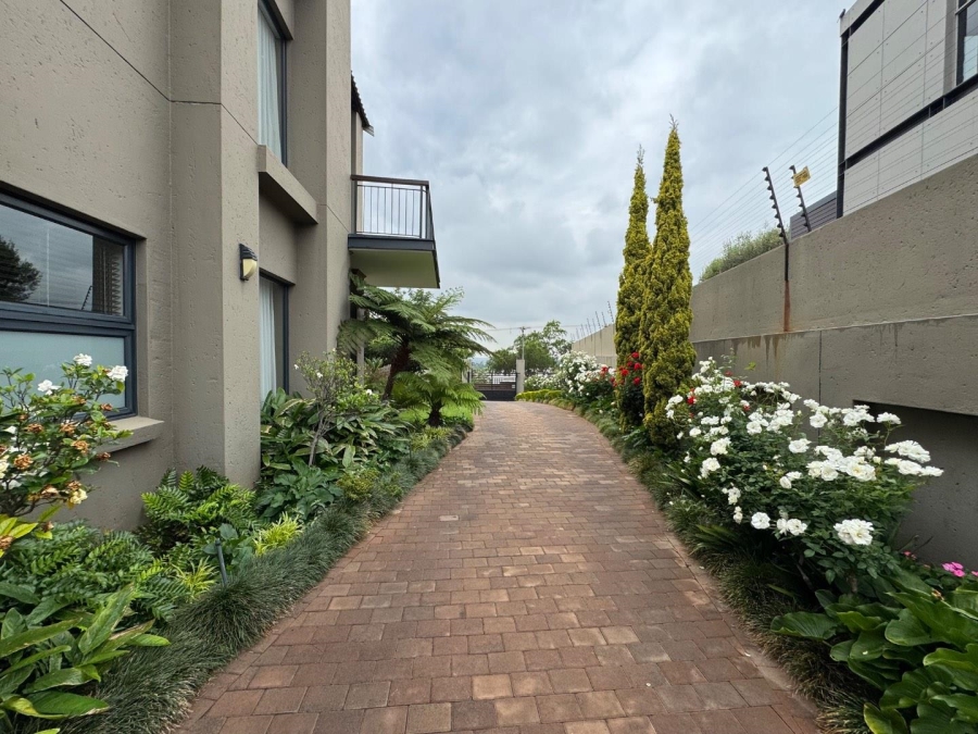4 Bedroom Property for Sale in Waterkloof Heights Gauteng