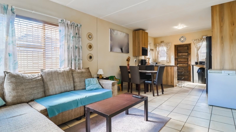 4 Bedroom Property for Sale in Alrode Gauteng