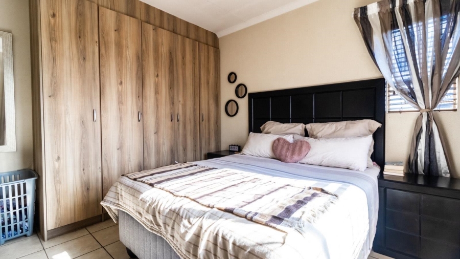 4 Bedroom Property for Sale in Alrode Gauteng