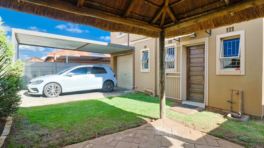 4 Bedroom Property for Sale in Alrode Gauteng