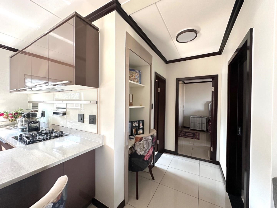 To Let 2 Bedroom Property for Rent in Blue Hills Gauteng