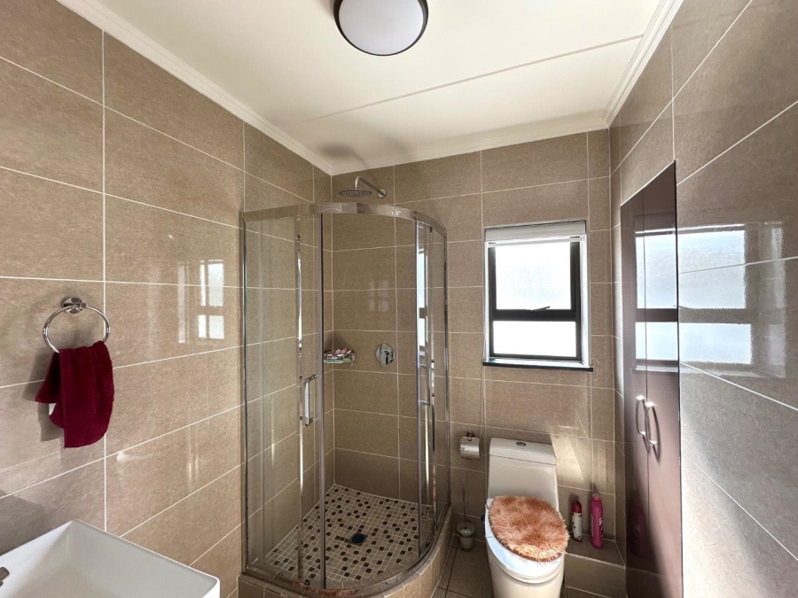 To Let 2 Bedroom Property for Rent in Blue Hills Gauteng