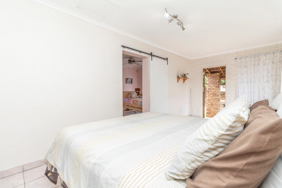 4 Bedroom Property for Sale in Radiokop Gauteng