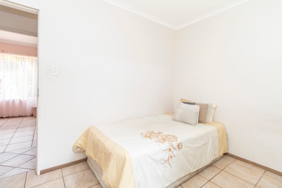 4 Bedroom Property for Sale in Radiokop Gauteng