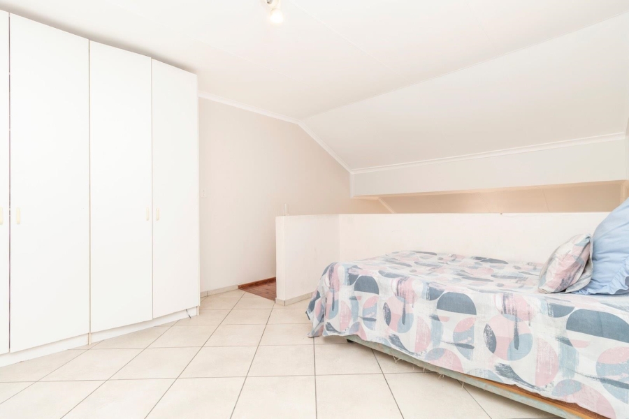 4 Bedroom Property for Sale in Radiokop Gauteng