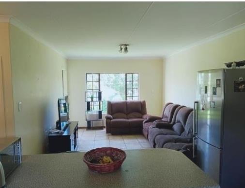 To Let 3 Bedroom Property for Rent in Corlett Gardens Gauteng