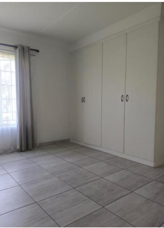 To Let 3 Bedroom Property for Rent in Corlett Gardens Gauteng
