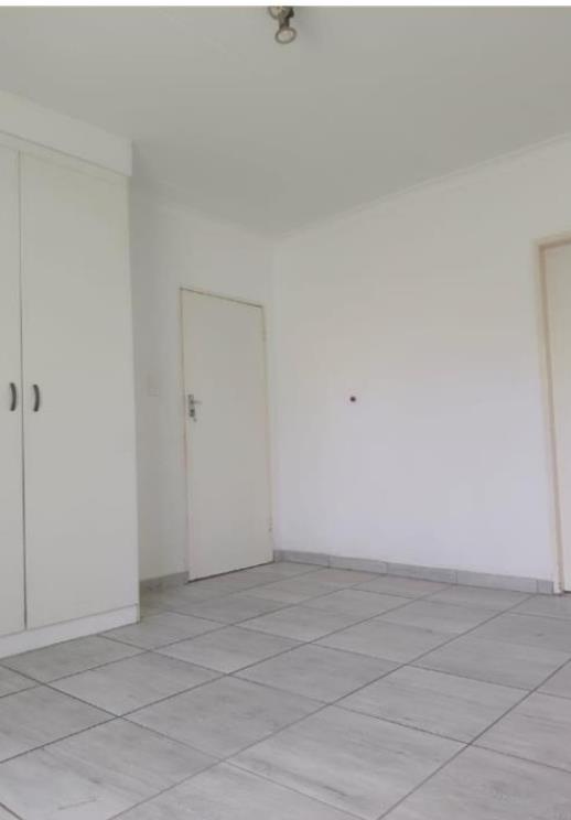 To Let 3 Bedroom Property for Rent in Corlett Gardens Gauteng