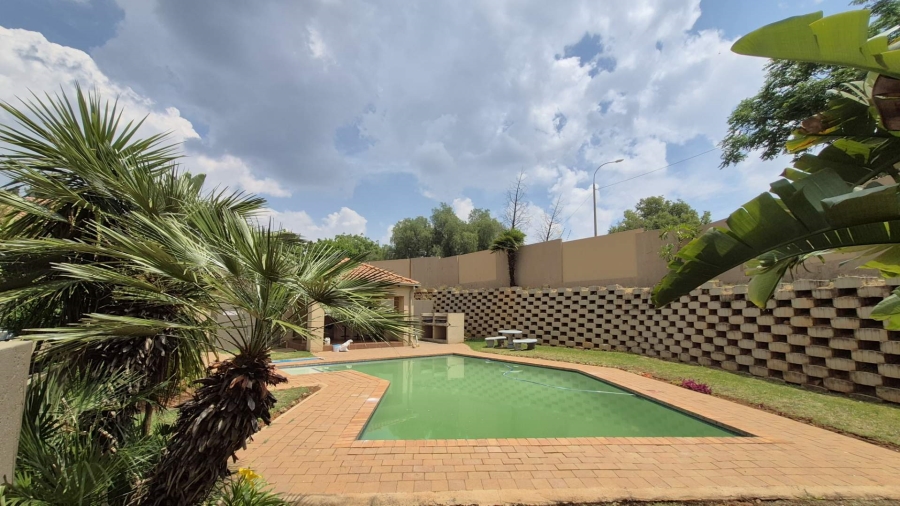 3 Bedroom Property for Sale in Allens Nek Gauteng