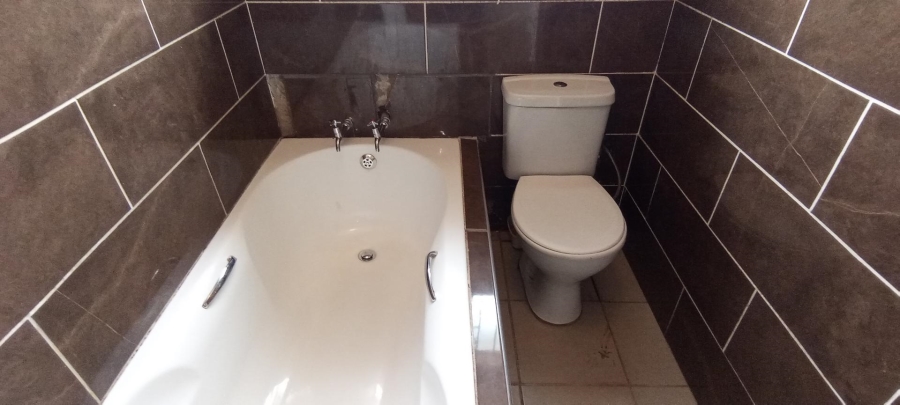 2 Bedroom Property for Sale in Moleleki Ext 3 Gauteng