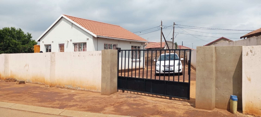 2 Bedroom Property for Sale in Moleleki Ext 3 Gauteng