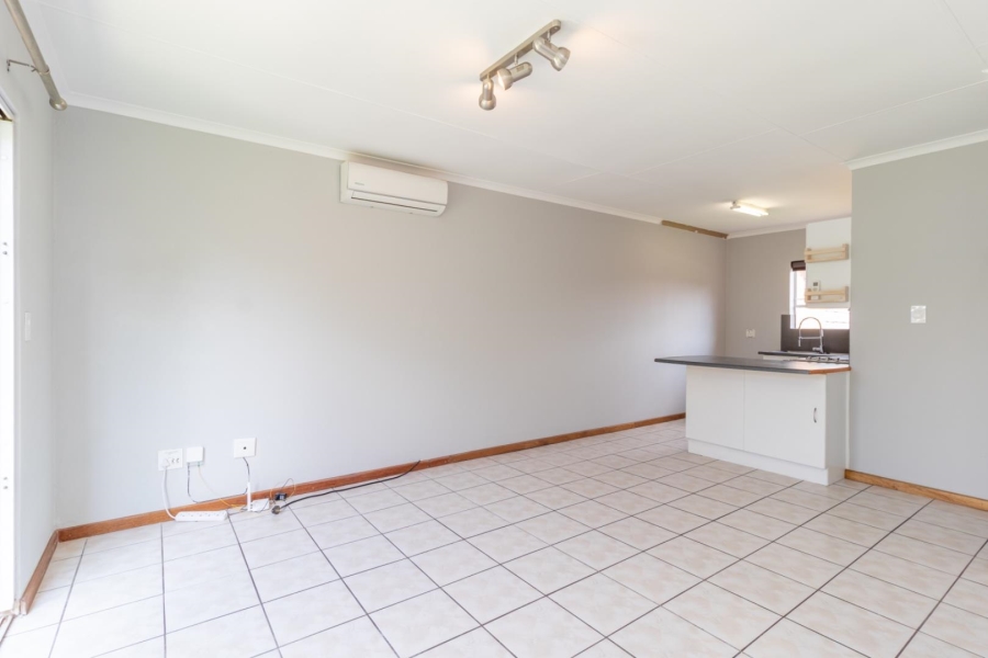 2 Bedroom Property for Sale in Wilgeheuwel Gauteng