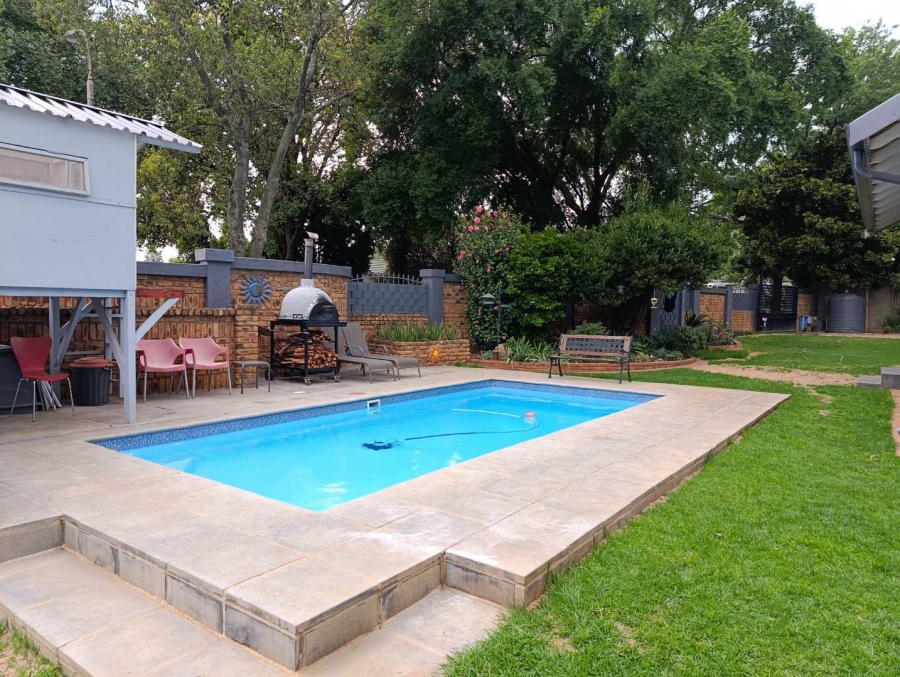 4 Bedroom Property for Sale in Allen Grove Gauteng