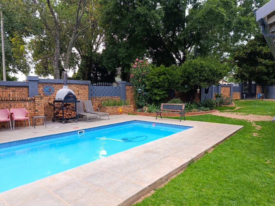 4 Bedroom Property for Sale in Allen Grove Gauteng