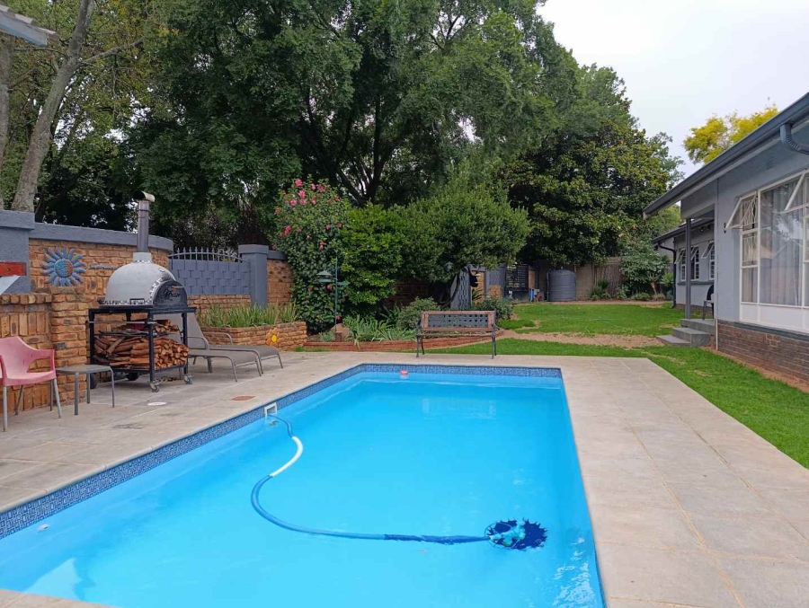 4 Bedroom Property for Sale in Allen Grove Gauteng