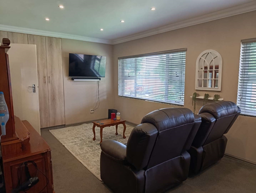 4 Bedroom Property for Sale in Allen Grove Gauteng