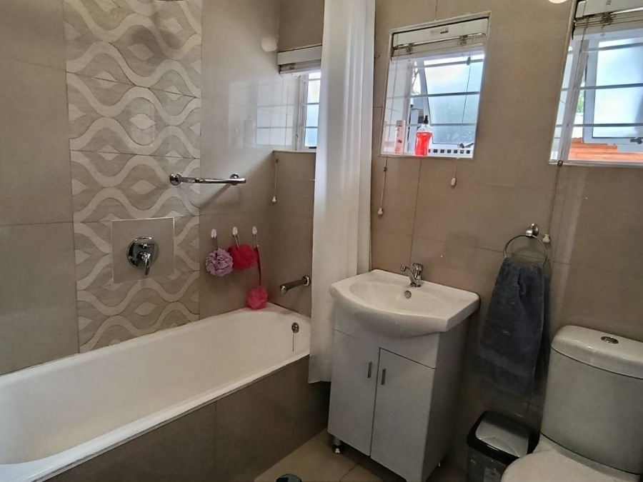 4 Bedroom Property for Sale in Allen Grove Gauteng