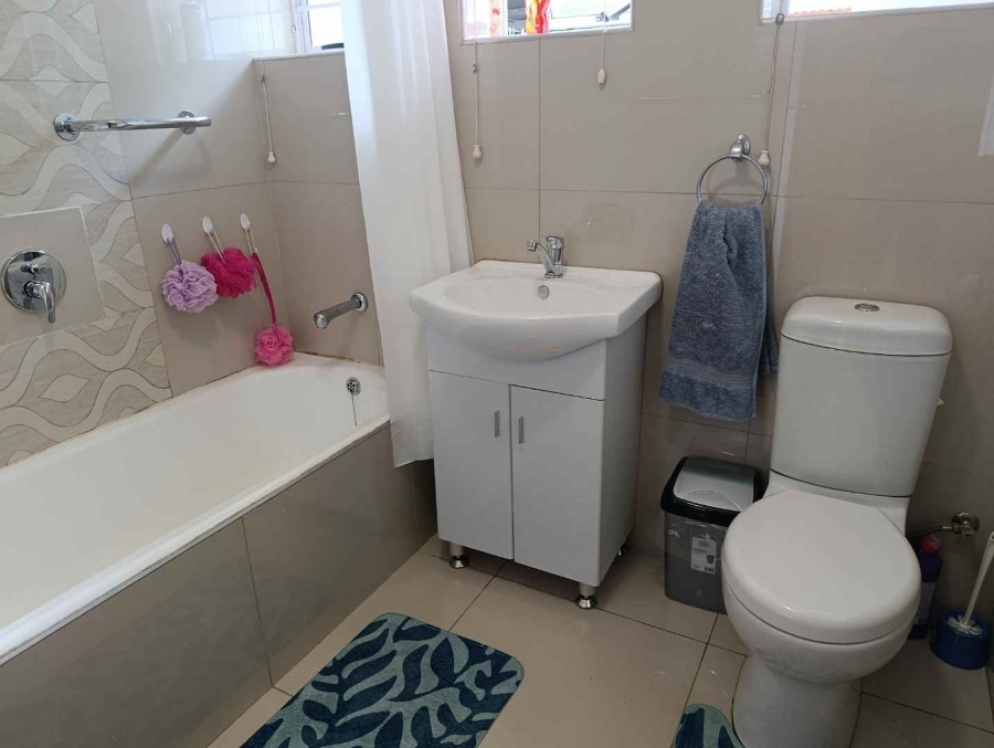 4 Bedroom Property for Sale in Allen Grove Gauteng