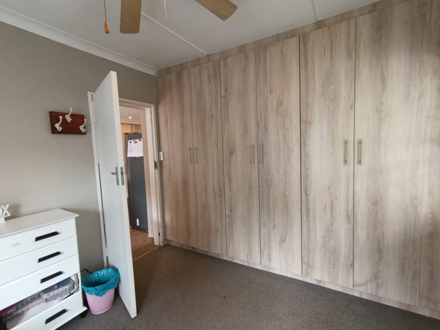 4 Bedroom Property for Sale in Allen Grove Gauteng