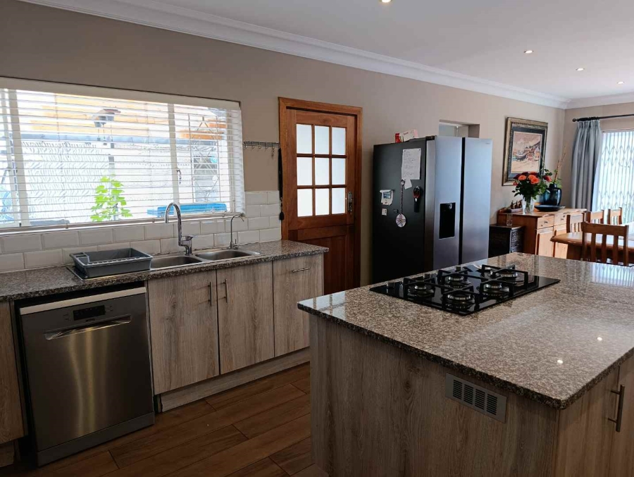 4 Bedroom Property for Sale in Allen Grove Gauteng