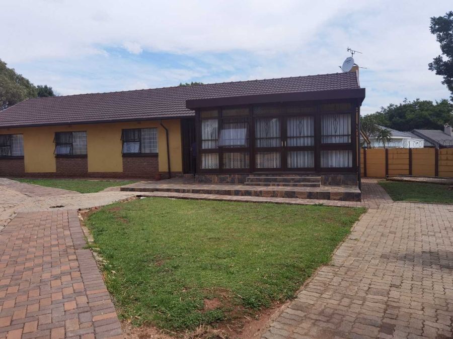 3 Bedroom Property for Sale in Birch Acres Gauteng