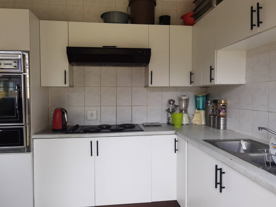 3 Bedroom Property for Sale in Birch Acres Gauteng