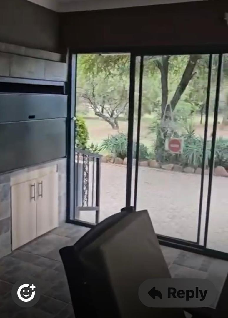 6 Bedroom Property for Sale in Dinokeng Gauteng