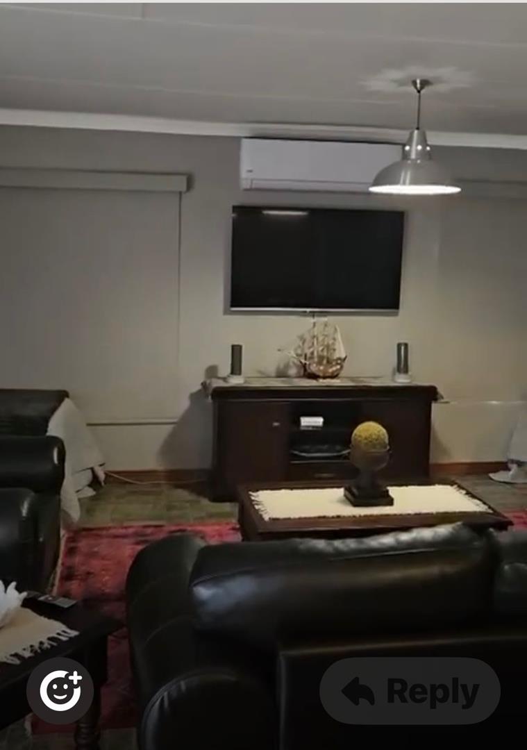 6 Bedroom Property for Sale in Dinokeng Gauteng