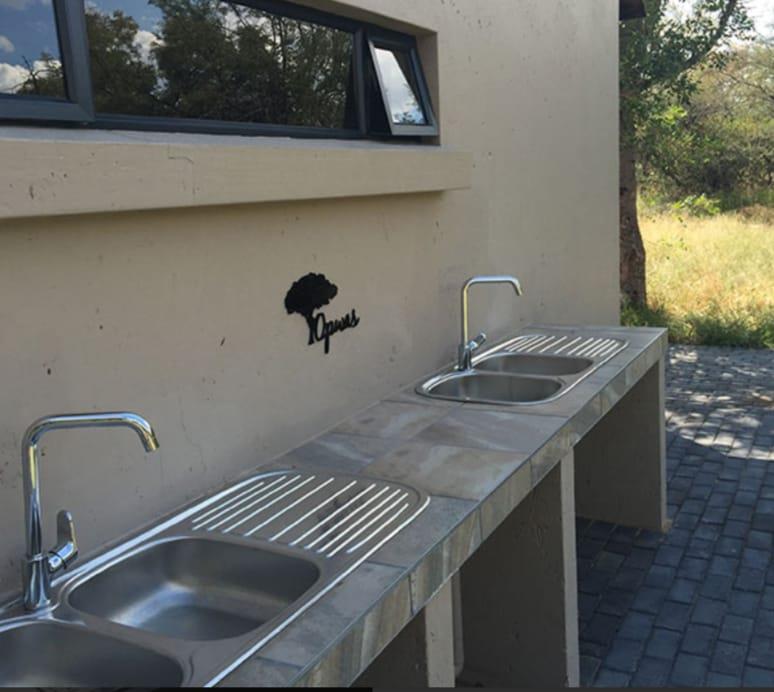 6 Bedroom Property for Sale in Dinokeng Gauteng