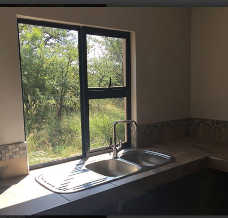 6 Bedroom Property for Sale in Dinokeng Gauteng